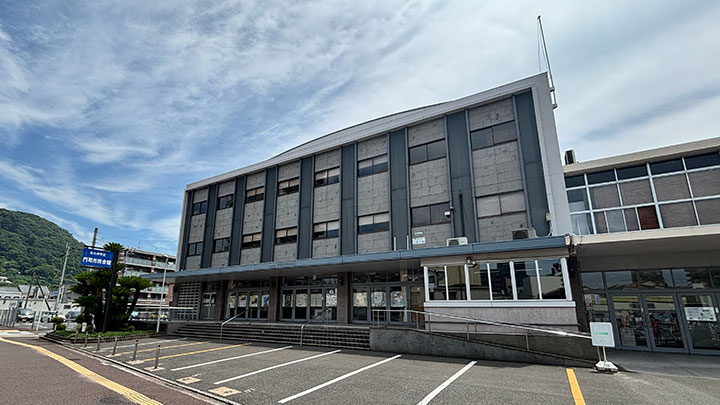 門司市民会館の外観写真