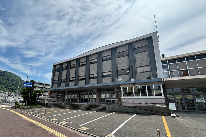 門司市民会館の外観写真